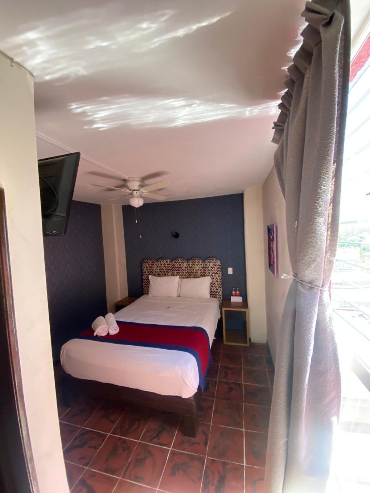 Hotel Flamingos غوادالاجارا المظهر الخارجي الصورة